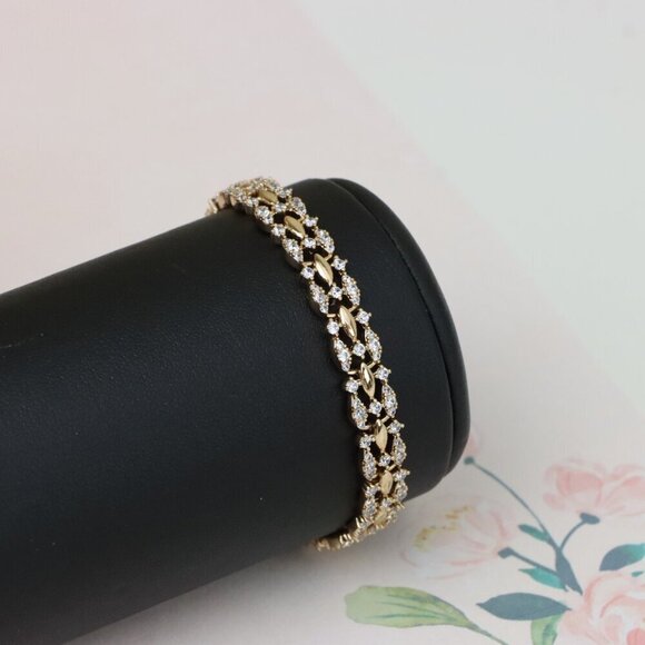 "Elegant Rose Gold Link Bracelet with Sparkling Marquise Crystals, XPBL0929 - Picture 10 of 13